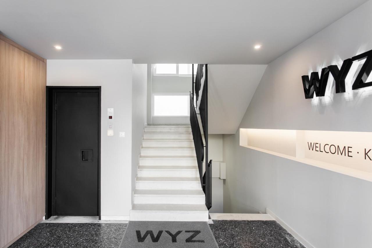 Wyz Attiki Aparthotel Atenas Exterior foto