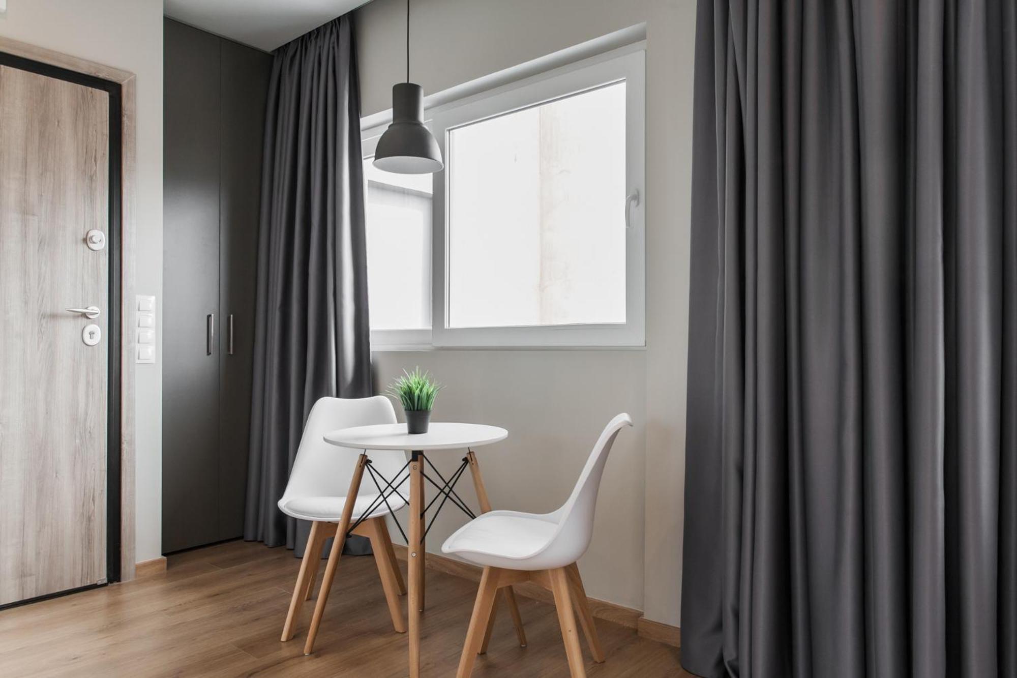 Wyz Attiki Aparthotel Atenas Habitación foto
